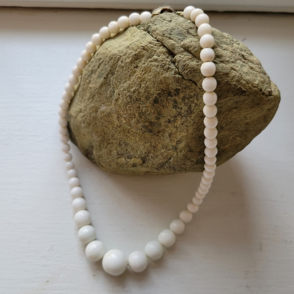 Jewelry Vintage Genuine White Coral Bead Necklace Graduated 15 Poshmark